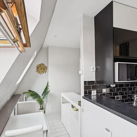 Daire Quiet Spot By The Champs Elysee *