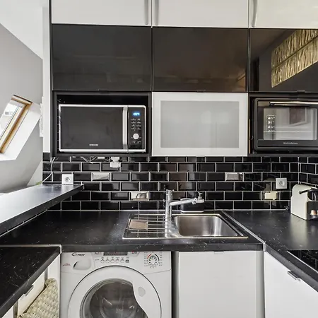 Quiet Spot By The Champs Elysee